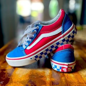 Vans “off the wall” youth size 1 shoes